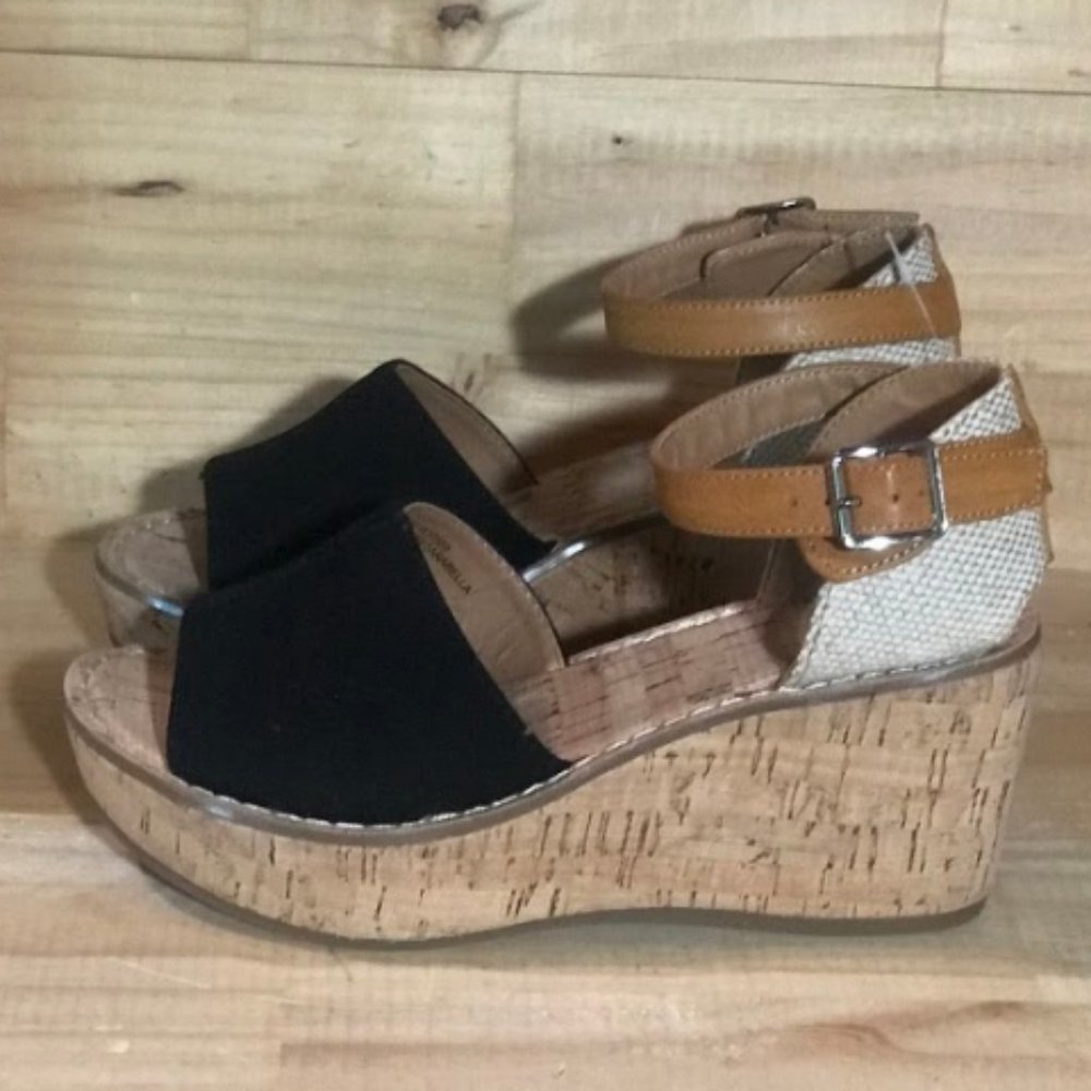 White Mountain Sarabella Sandals